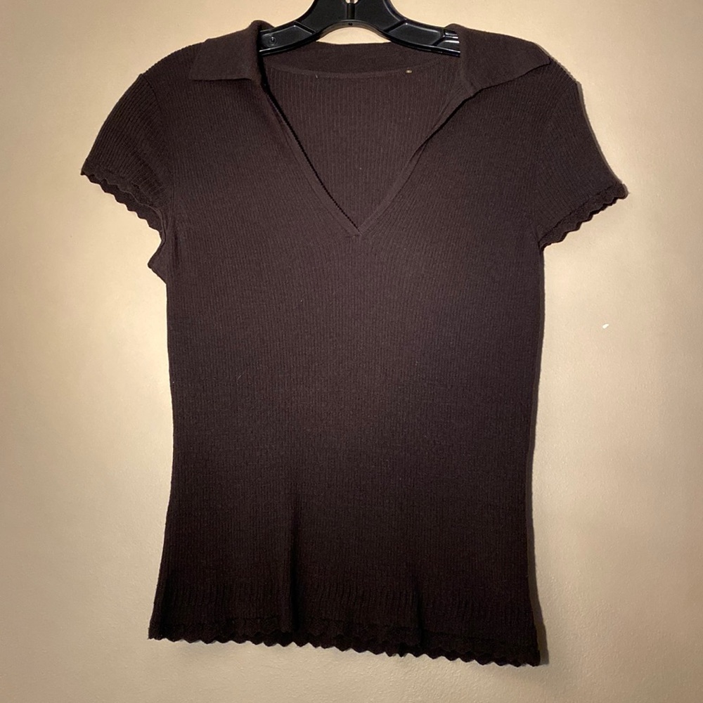 TAHARI BROWN CASHMERE TOP